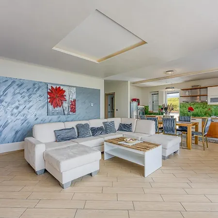 Debeli Rtic Apartman Ankaran