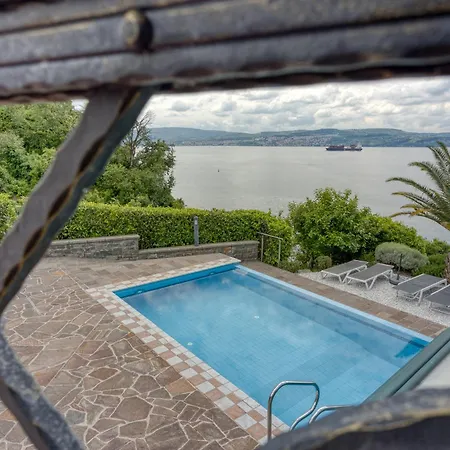 Debeli Rtič * Ankaran