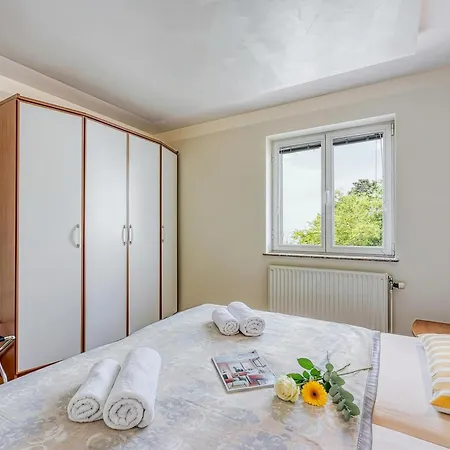 Debeli Rtic Apartment