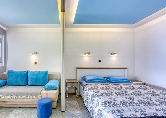 Debeli Rtic * Ankaran